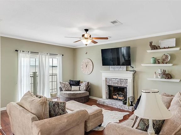 5th image of 62 Lake Barnett Dr