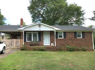 126 Tranquility Rd, Spartanburg, SC 29307