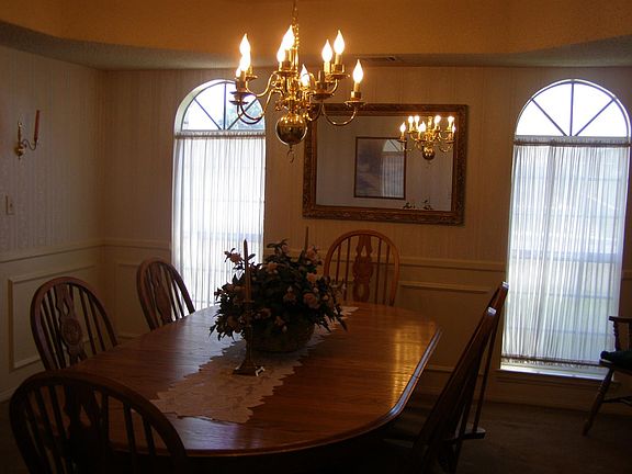 3rd image of 13111 Clipper Dr