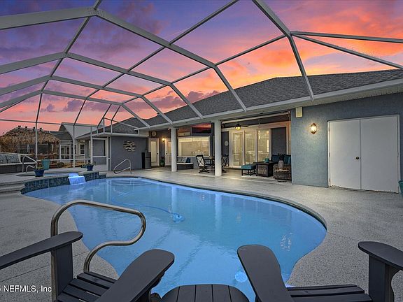 3rd image of 20 CLOVERDALE Court N