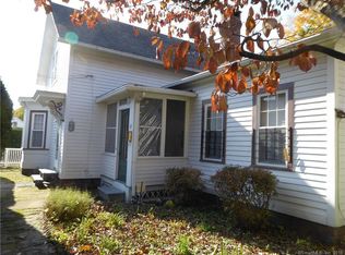 89 School St, Killingly, CT 06239