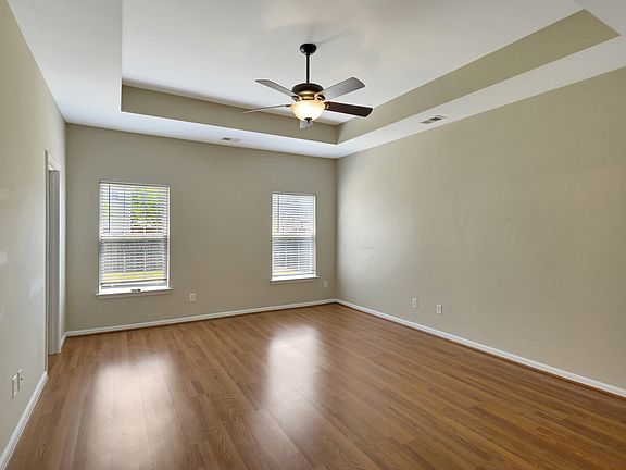 4th image of 416 Green Park Ln