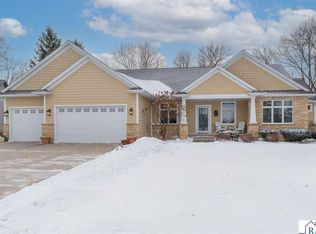 2264 Aspen Ln, North Mankato, MN 56003