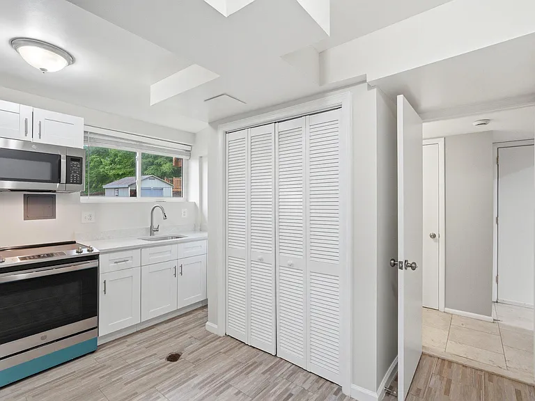14407 Oakvale St — Photo 8