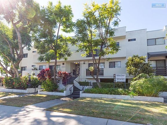 3rd image of 423 N Oxford Ave APT 208
