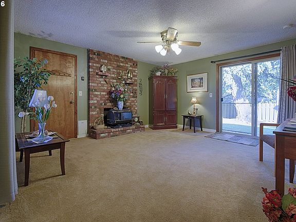 5th image of 15002 NE 47th St