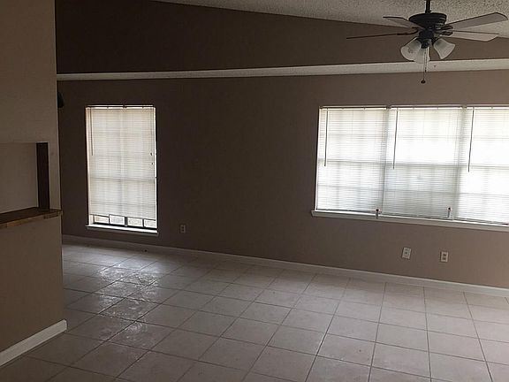 3rd image of 5526B Farley Dr