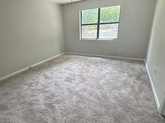5th image of 2718 Bennington Dr