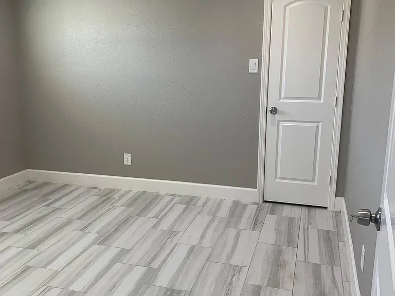 9507 Puritan Way — Photo 11