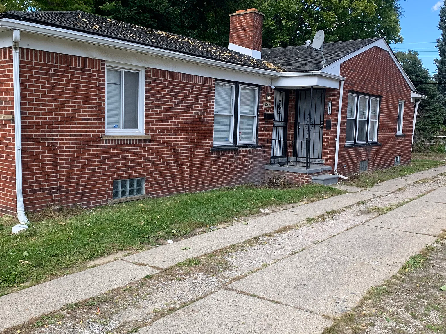 2 bed, 1100 sqft, $1,350 — Photo 1
