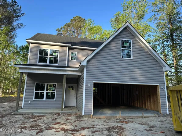 2002 Page Road, Burgaw, NC 28425