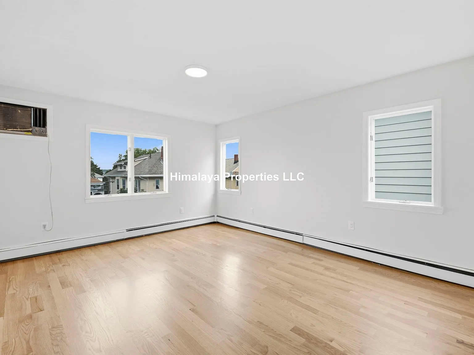 6 bed, $8,600 — Photo 4