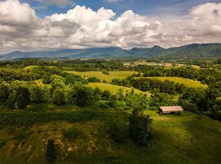 Megan View Ln, Sevierville, TN 37876