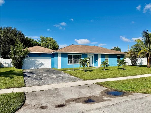 4401 NW 7th St