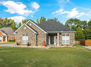 7105 Mossy Bank Trl SE, Owens Cross Roads, AL 35763