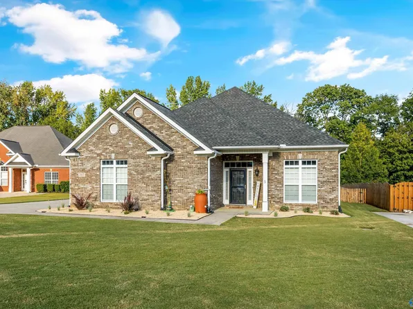 7105 Mossy Bank Trl SE, Owens Cross Roads, AL 35763