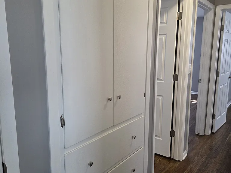 1200 E Beaumont St — Photo 13