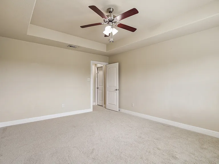 4213 Pecan Bend Ln — Photo 18