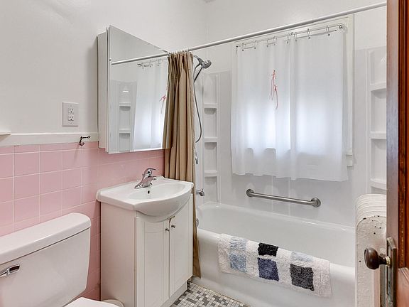 5th image of 4222 S 12th St