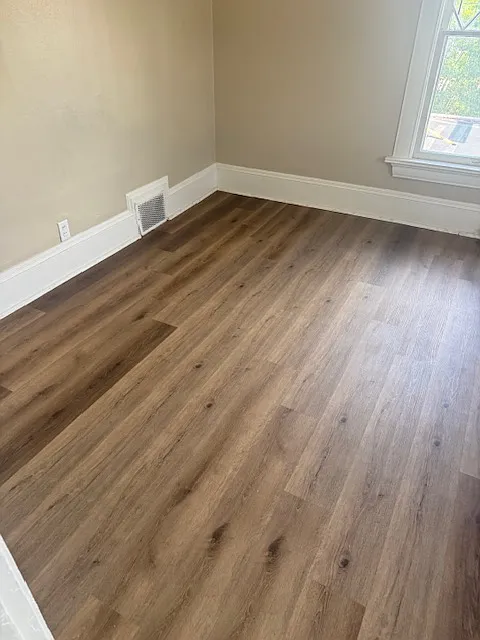 1 bed, 1000 sqft, $695 — Photo 4