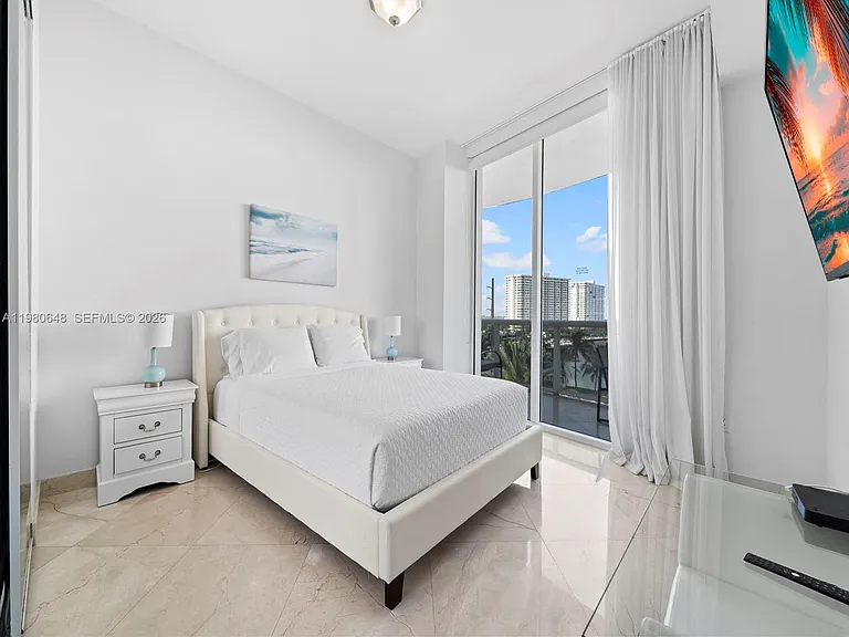 15901 Collins Ave #405 — Photo 16