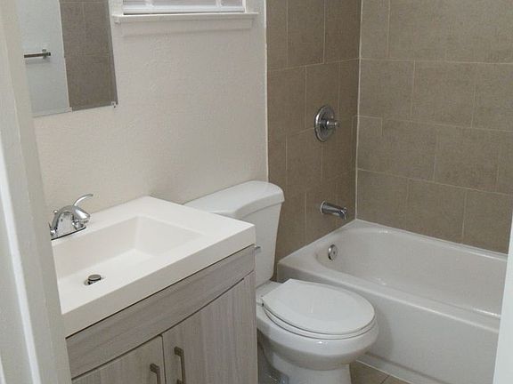 5th image of 1411-1433 N Palm Ave #1429