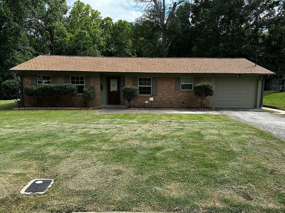 1st image of 2124 Bandera Dr