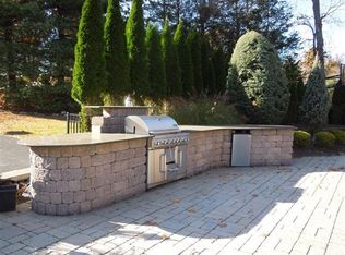 690 Berdan Ave, Wayne, NJ 07470