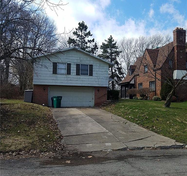 2nd image of 4816 Penn St