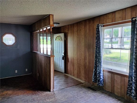 2nd image of 2621 S 28th St