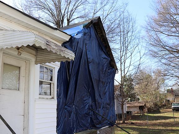 5th image of 616 Grace Ave