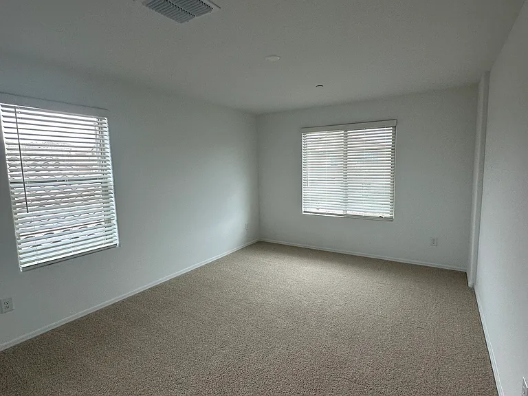 13330 W Eagle Feather Rd — Photo 25
