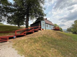 262 Eakin Ave, Valley Bend, WV 26293