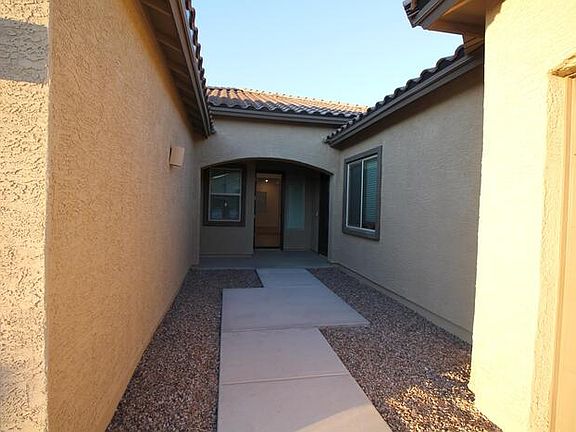 4th image of 10938 W Yates Ln