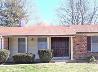1012 Autumn Leaf Dr, Saint Peters, MO