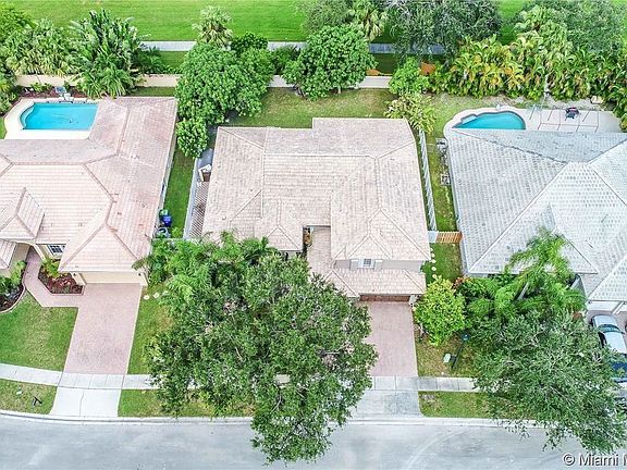 4th image of 12905 NW 23rd St