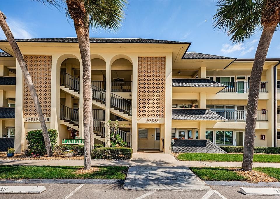 1st image of 4700 Cove Cir APT 208