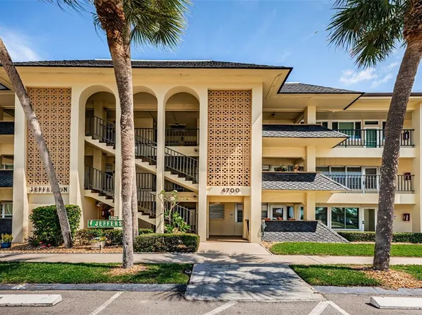 4700 Cove Cir APT 208, Saint Petersburg, FL 33708