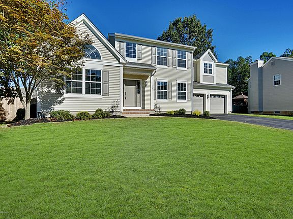 3rd image of 2041 Brookewood Dr