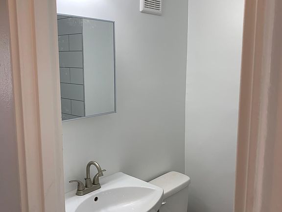 2nd image of 5912 Houghton St #1