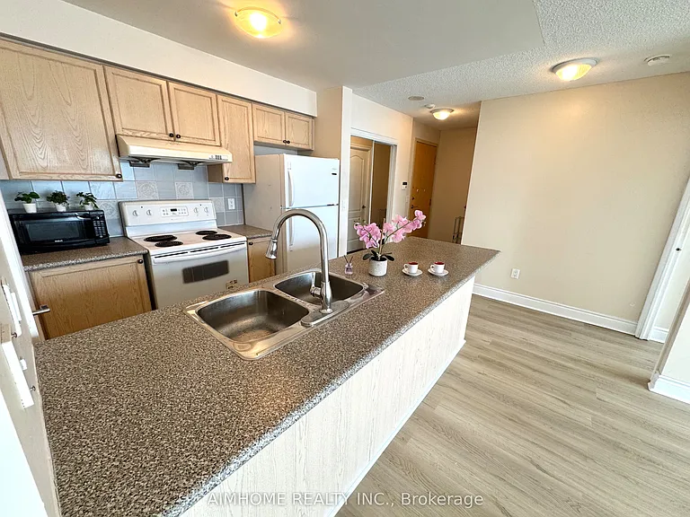 60 Brian Harrison Way #607 — Photo 9