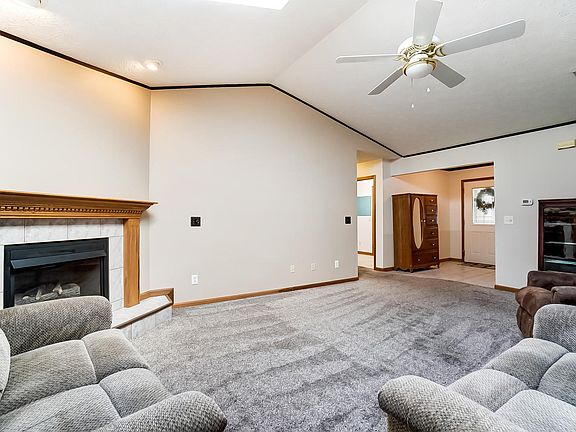 5th image of 2555 Worthington Dr