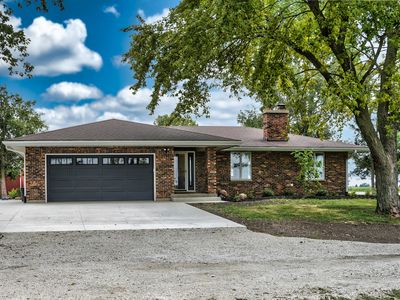 823 E Us Highway 34, Earlville, IL, 60518