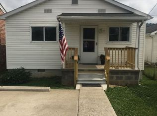 2370 Adams Ave, Saint Albans, WV 25177