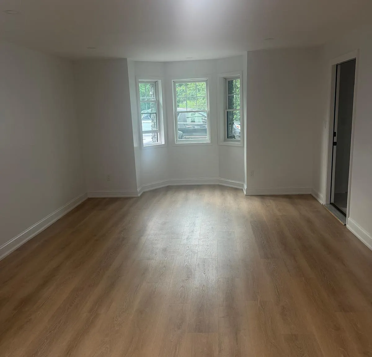 1 bed, $2,350 — Photo 3