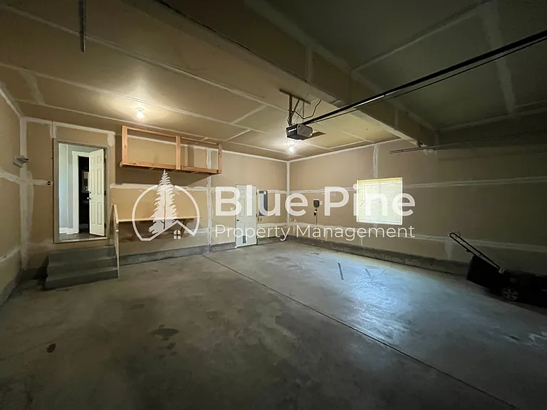 157 Leesburg Ln — Photo 40