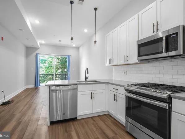 910 N 17th St Floor 2, Philadelphia, PA 19130