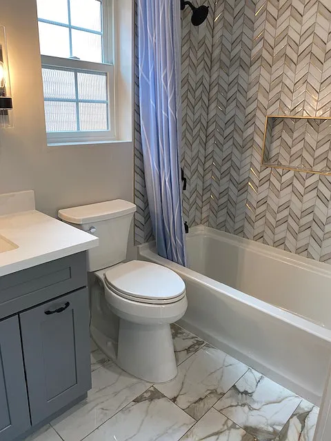 2 bed, 740 sqft, $3,995 — Photo 2