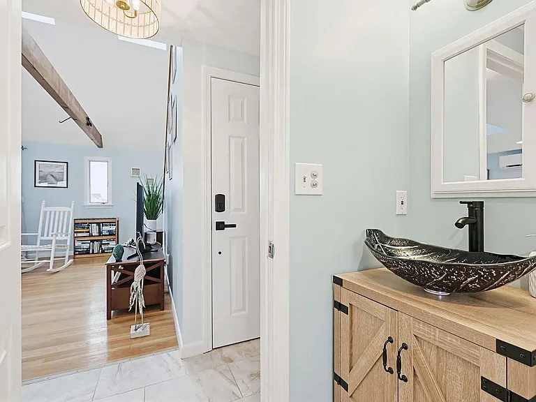 73 Church St #2 — Photo 5