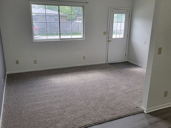 2nd image of 218 NW Chapel Dr APT 12